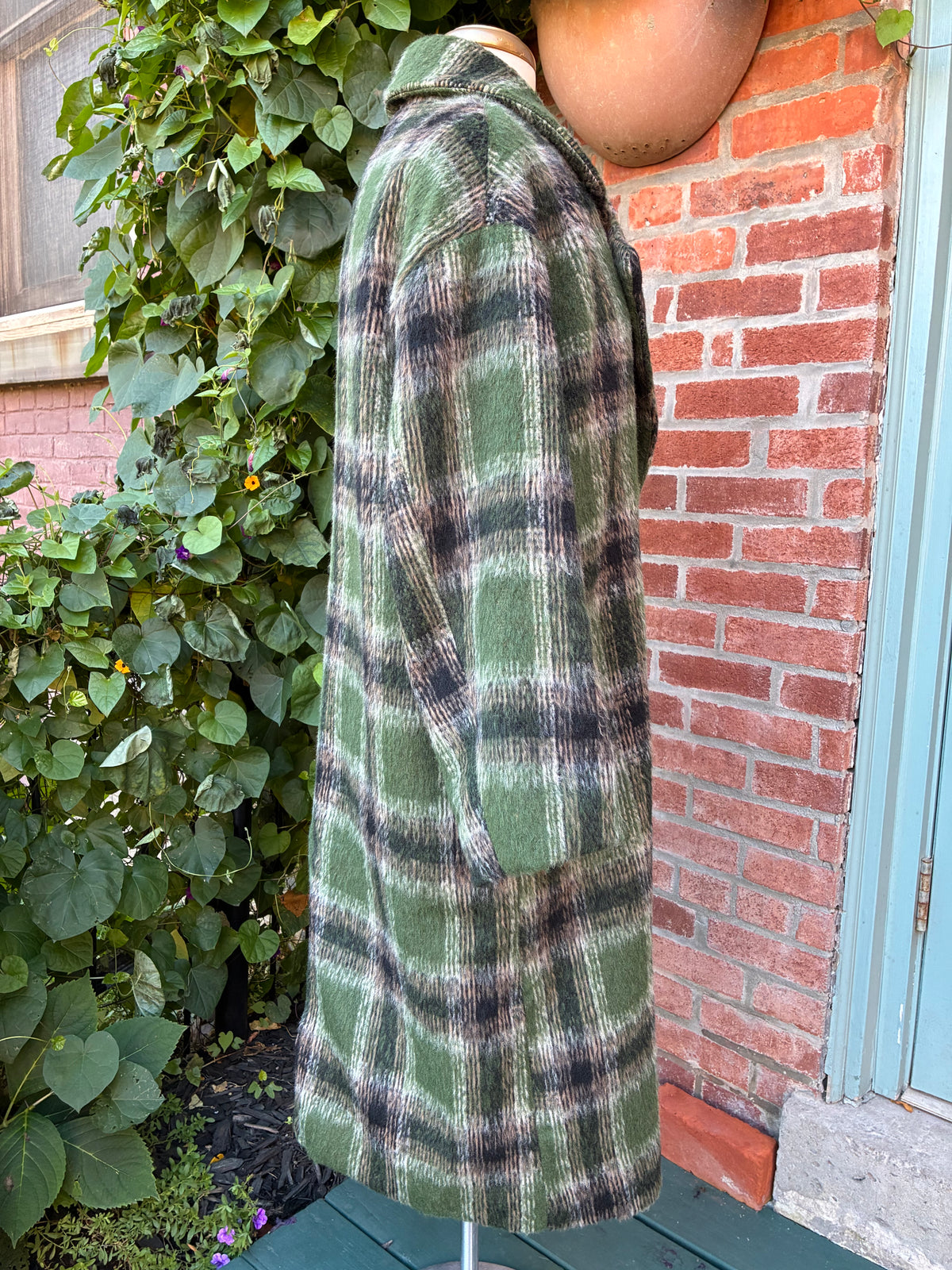 Pre-Owned Cali 1850 Green Mohair Plaid Coat, Size Small