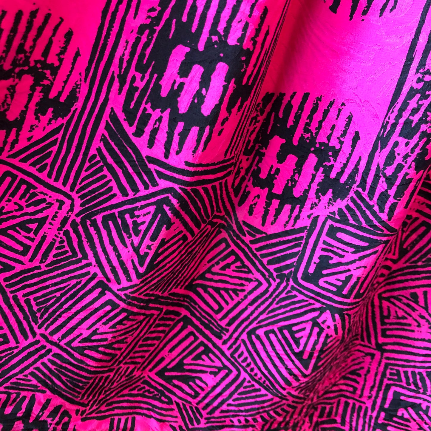 1980’s Adrianna Papell Fuschia 100% Silk Jacquard & Black Abstract Print Shirt Dress, Size 14