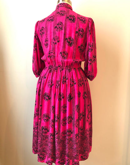 1980’s Adrianna Papell Fuschia 100% Silk Jacquard & Black Abstract Print Shirt Dress, Size 14