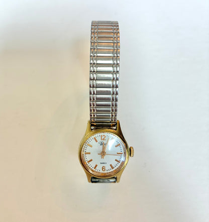 1999 Timex Gold-Tone Stretch Band Watch (Working w/ New Battery)