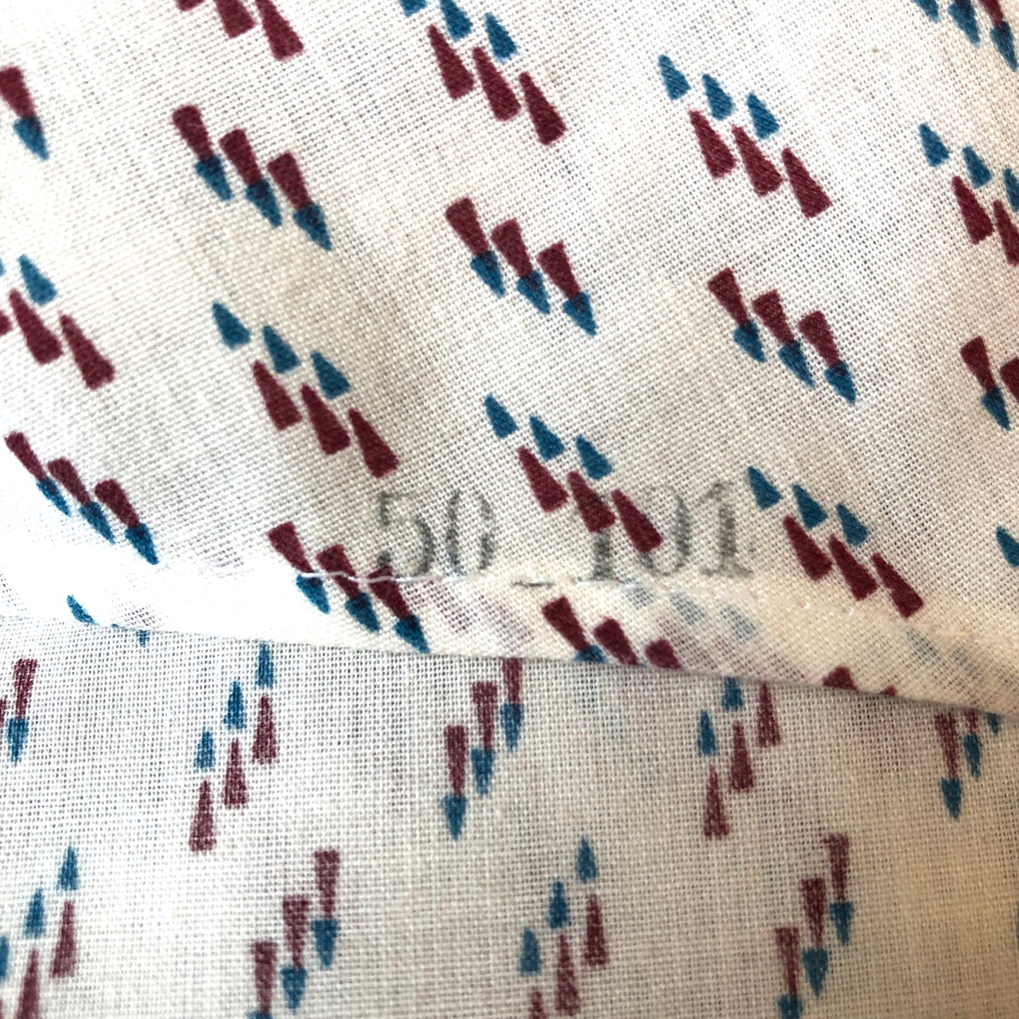 60/70’s Oxford Shirtmakers Dagger Collar Diamond Print Short Sleeve Shirt, Size Men’s Small