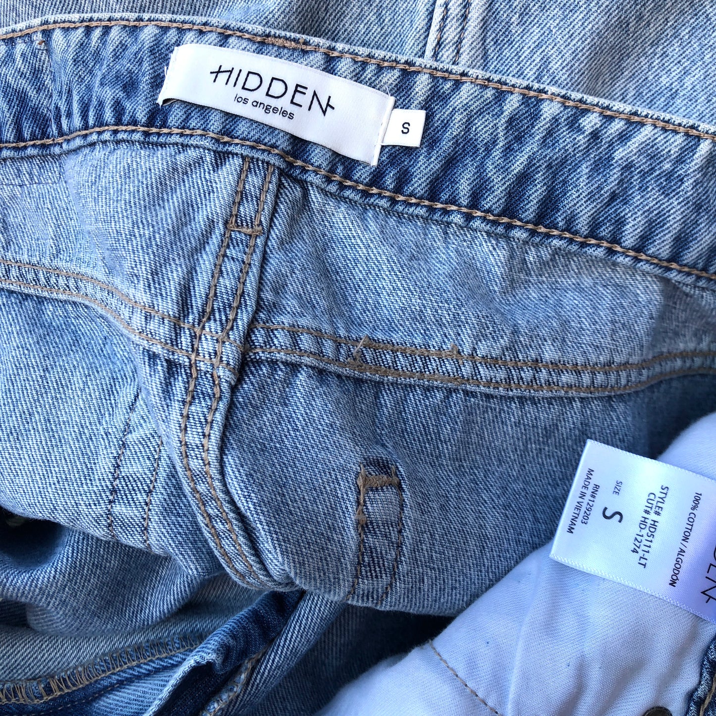 NWT Hidden Los Angeles Cut-Off Light Wash Denim Mini Skirt, Size Small