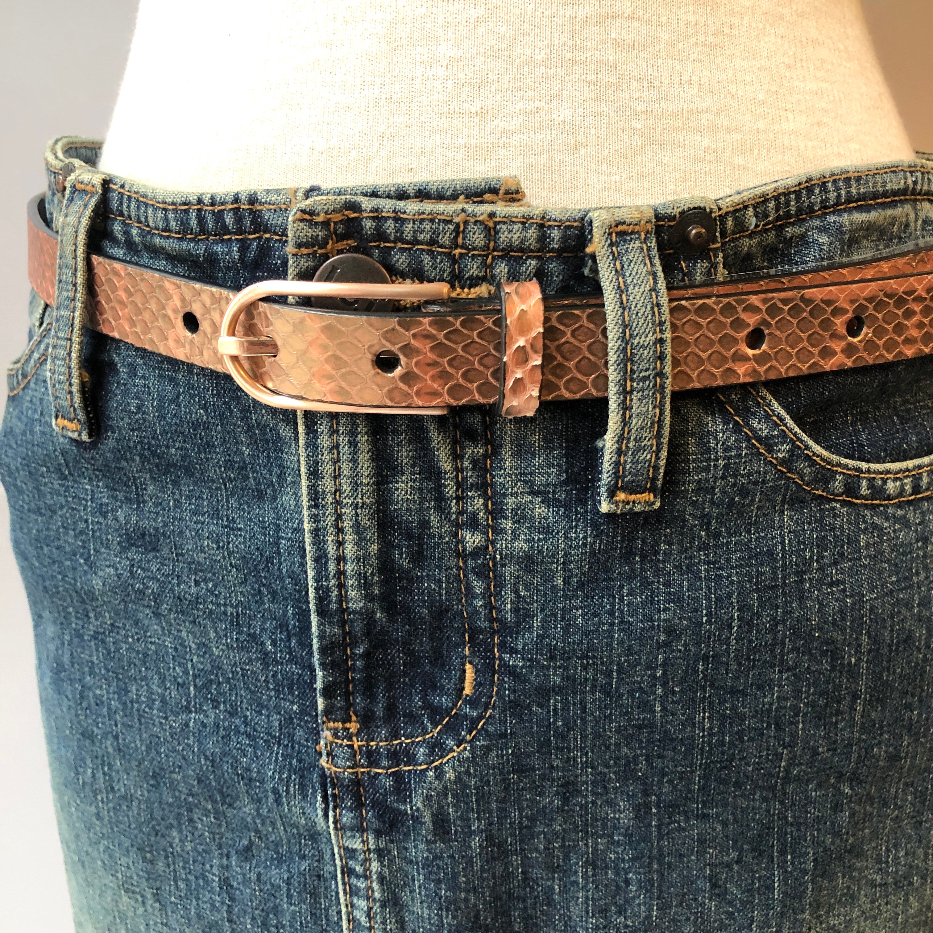Calvin Klein Metallic Reptile Embossed Leather Slim Belt, Size Medium