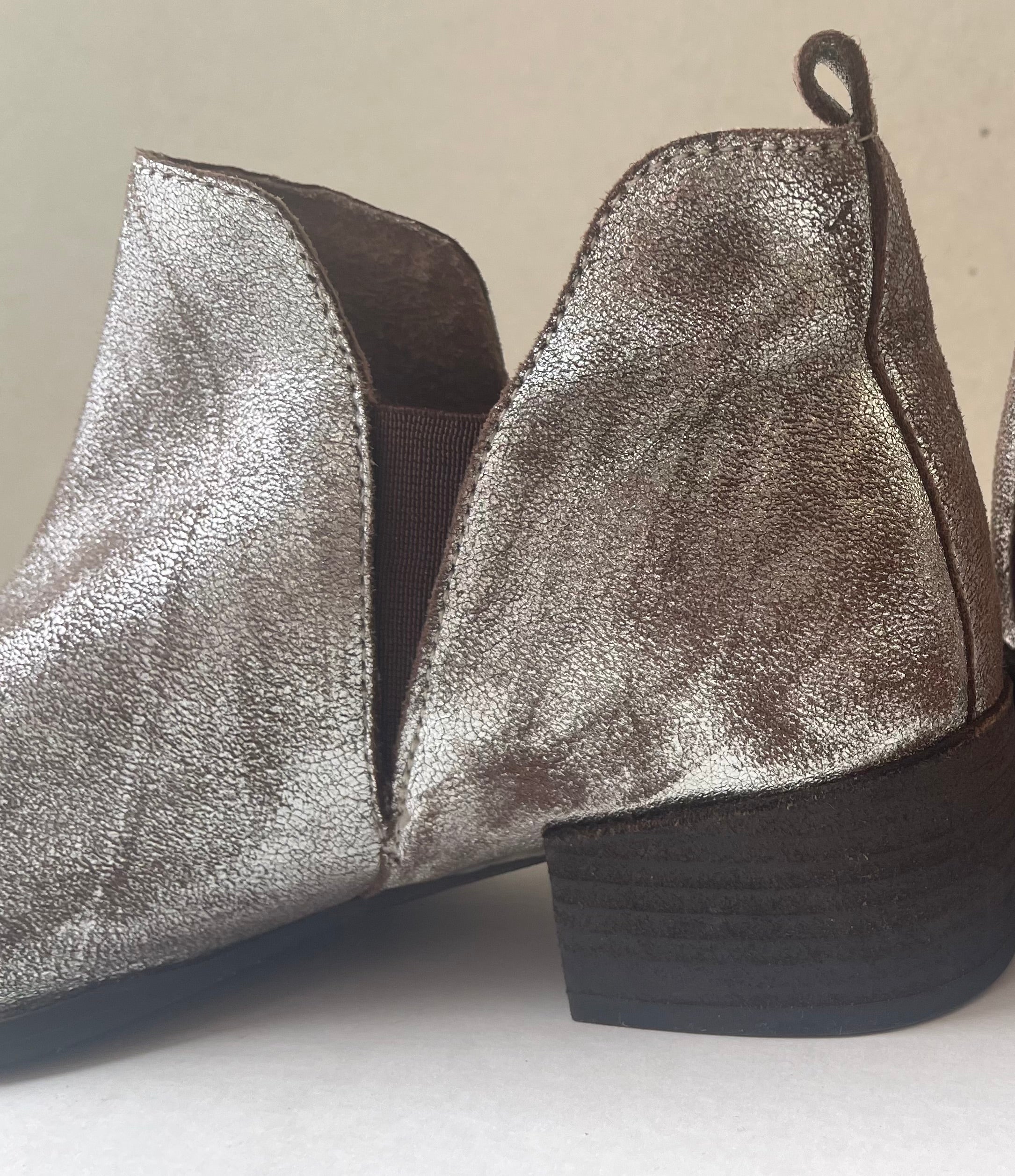 Seychelles Distressed Metallic Ankle Boots - Size 8.5
