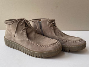 Comfortiva Align NEW Italian Suede Boots - Size 8.5