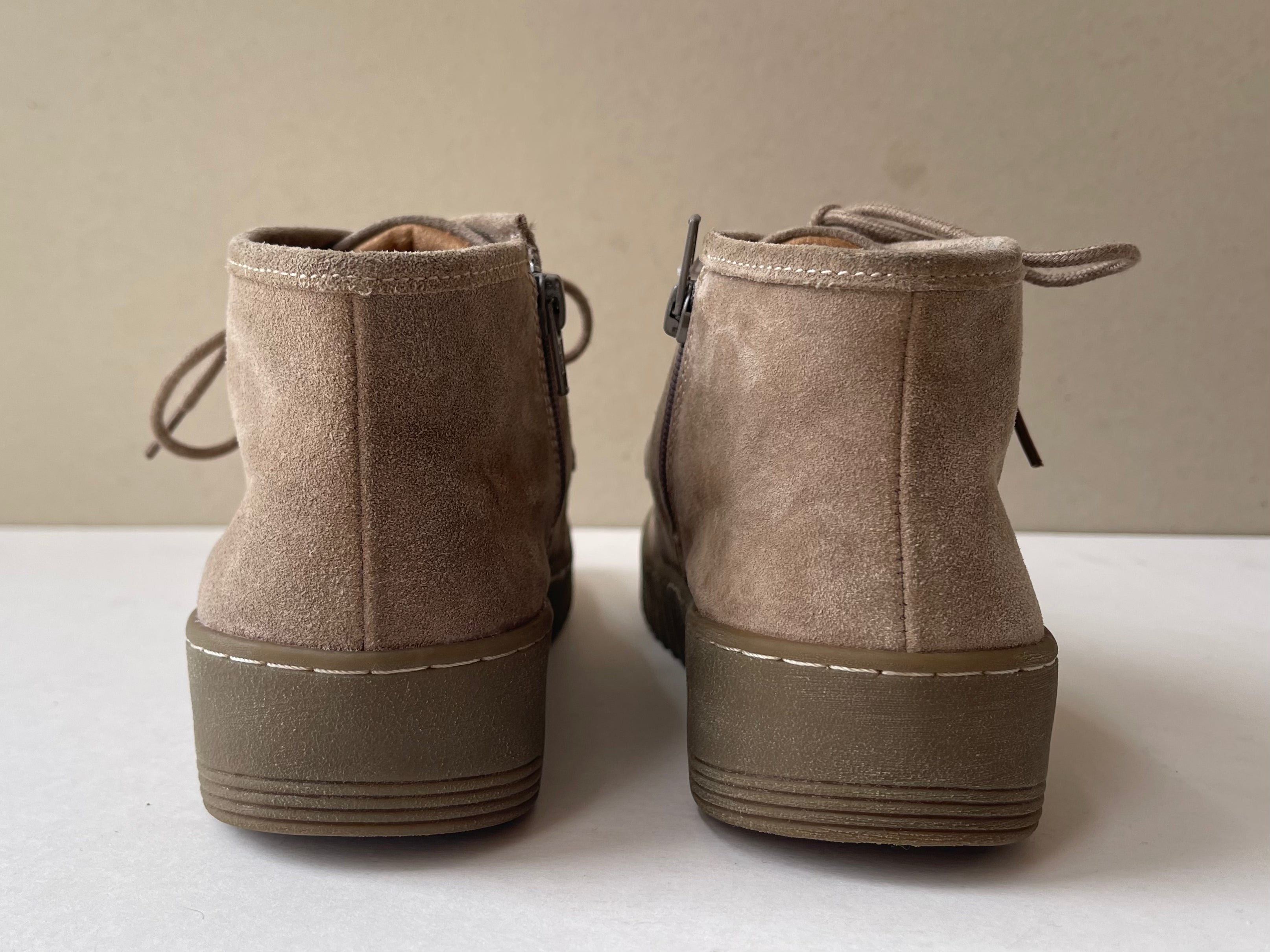 Comfortiva Align NEW Italian Suede Boots - Size 8.5