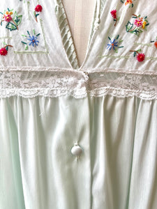 Barbizon Boutique 70s Vintage 2-Piece Nightgown Set