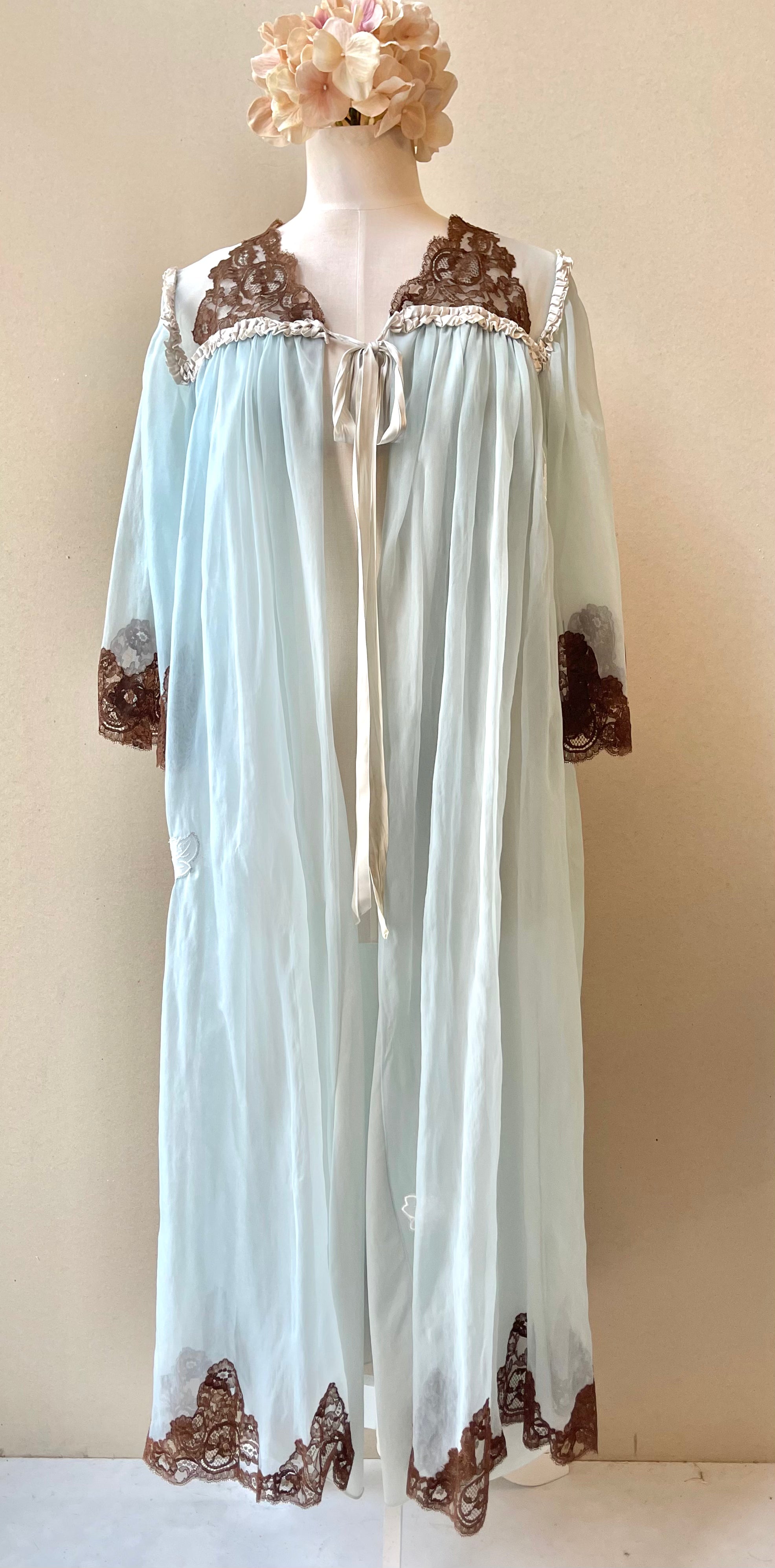 50s Vintage Blue & Brown Lace Ruffle Nightgown