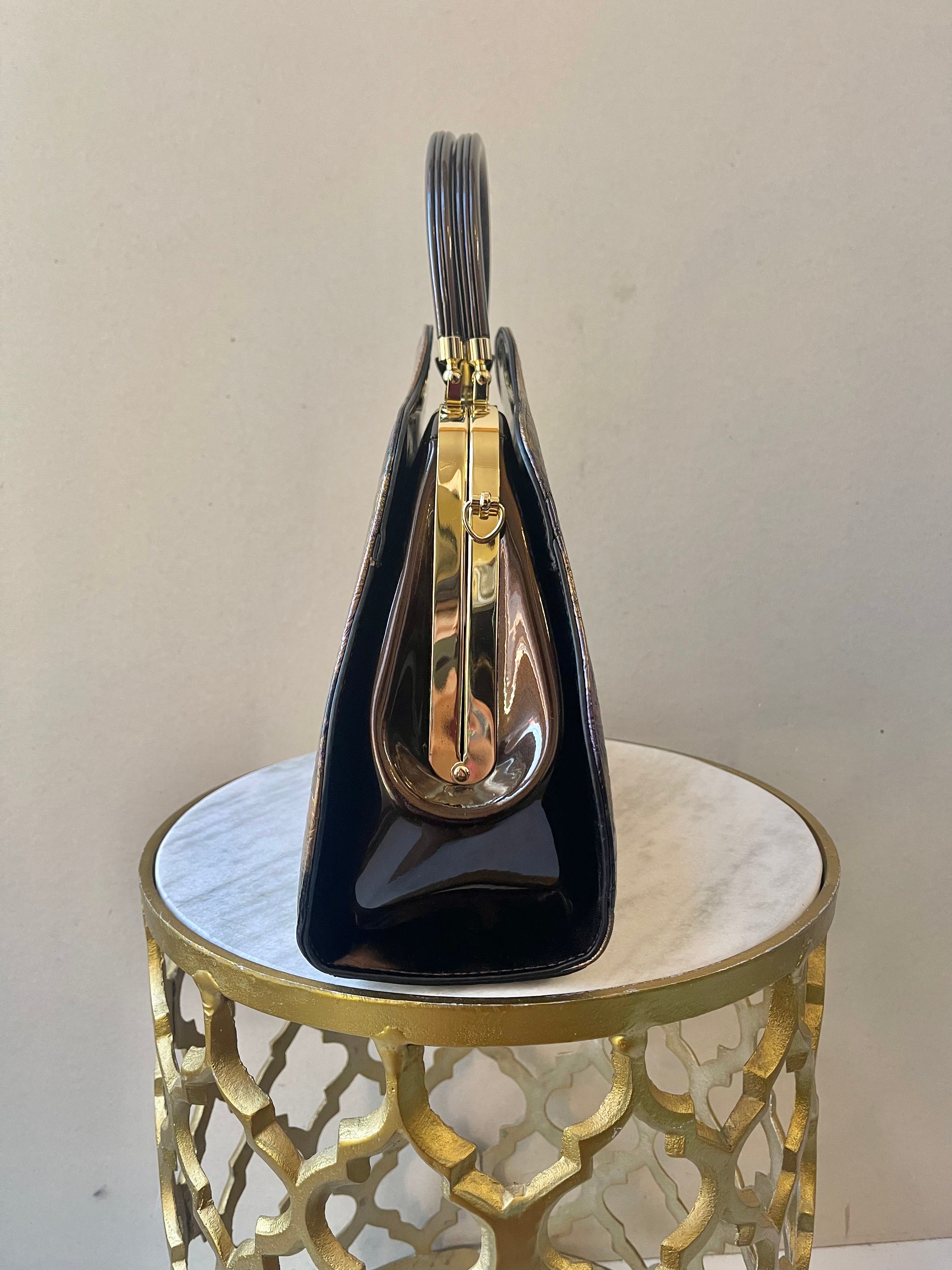 Lamsed Floral Embossed Patent Leather Purse