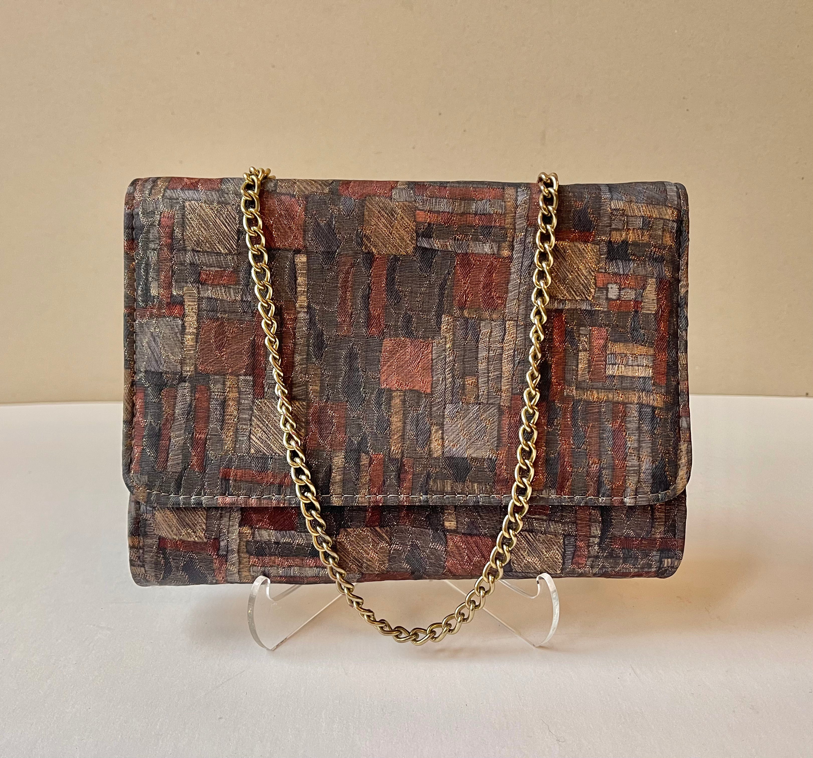 Crosshatch Textured Metallic Chain Crossbody Handbag