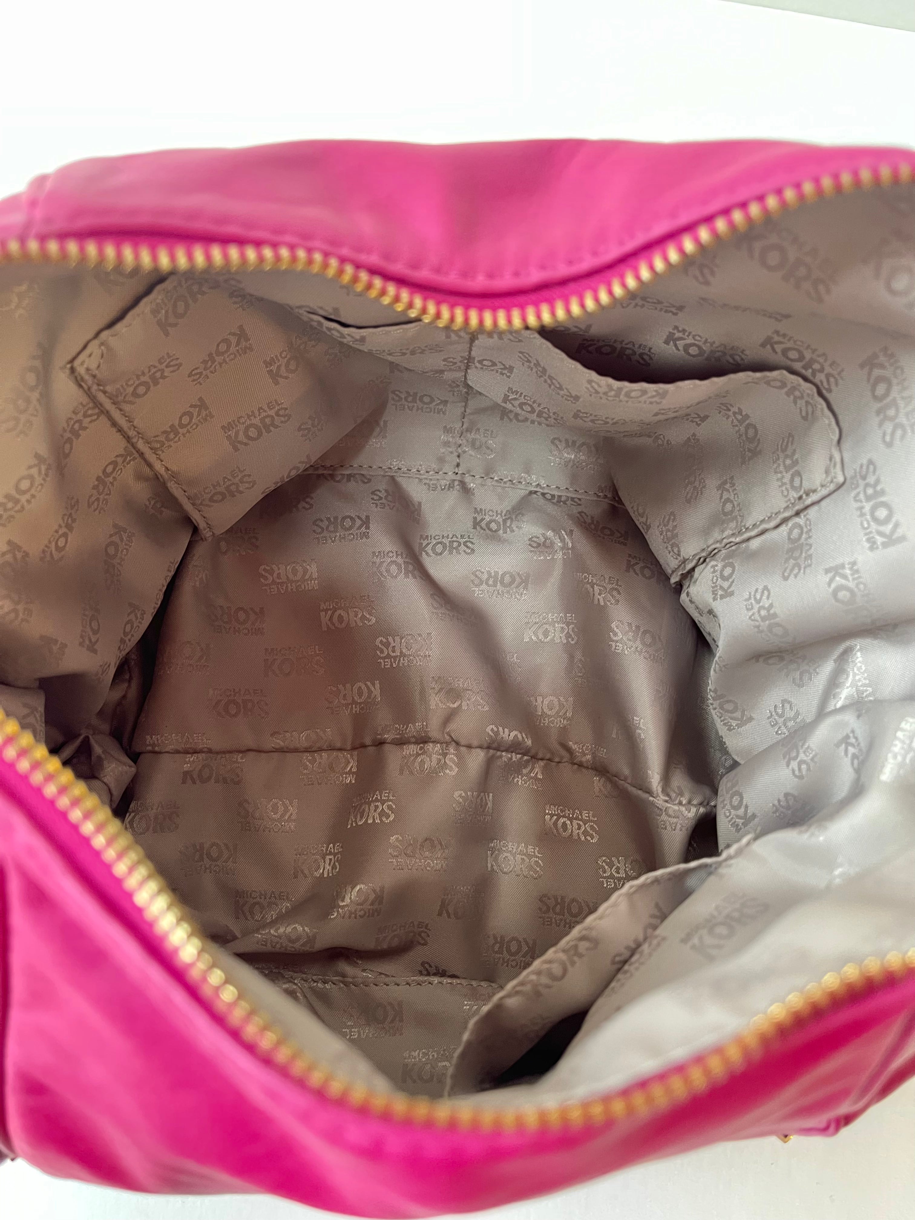 Michael Kors Beverly Fuchsia Handbag | Large