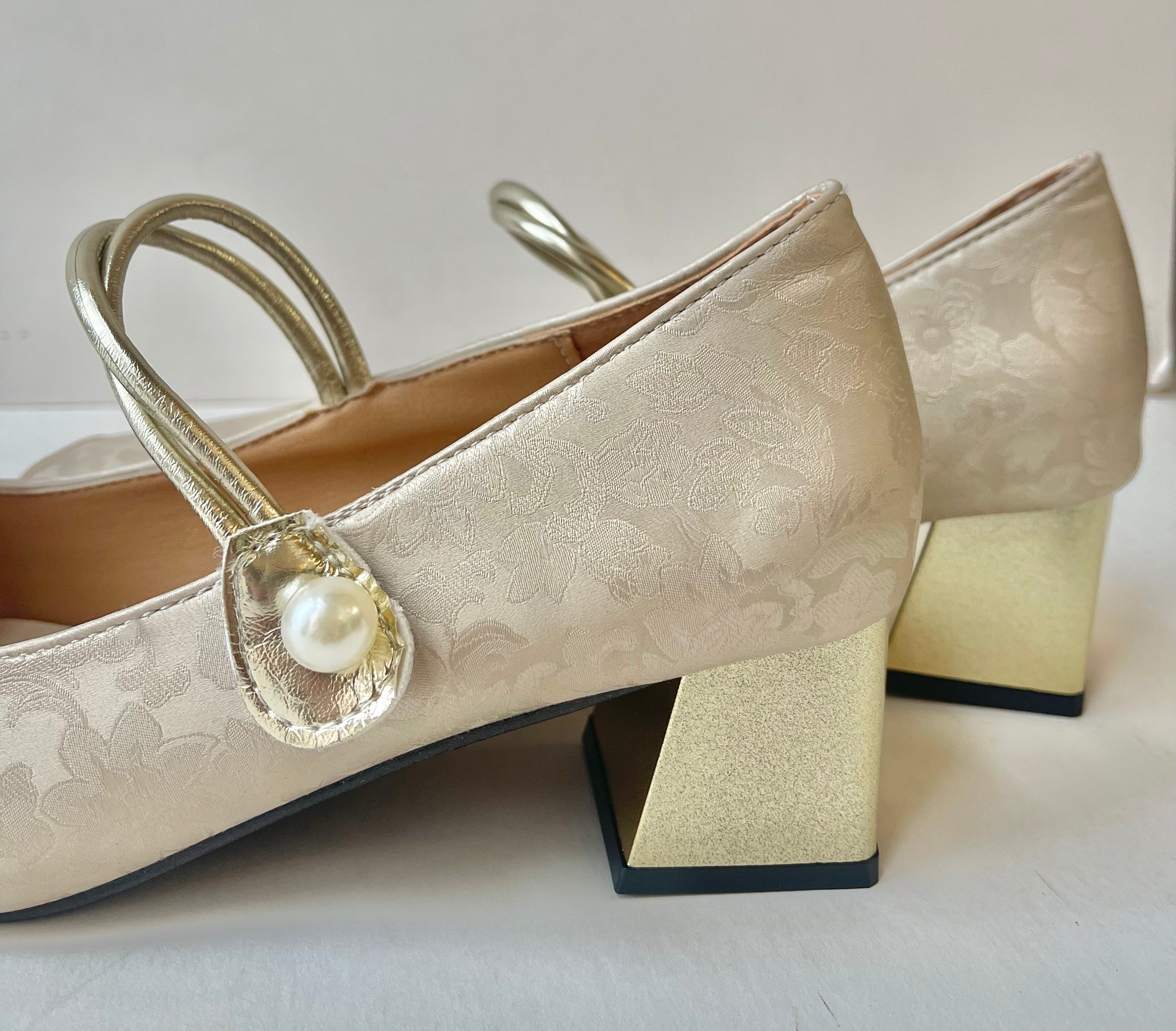 NEW Jacquard 60s-Inspired Champagne Mary Janes | Size 40